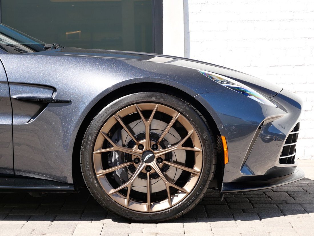 Coupe in Beverly Hills, CA, United States 4 - 18798766