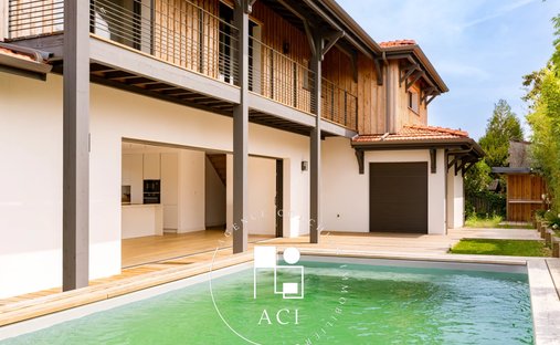 Villa in Aiguillon, Arcachon, France 1
