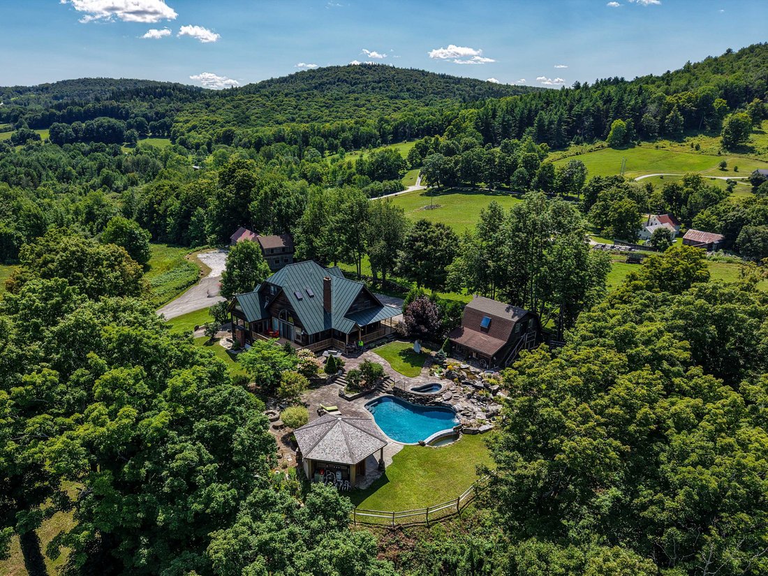 House in Mount Holly, Vermont, United States 1 - 18793879