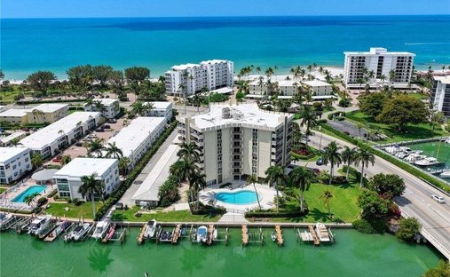 Co Op in Naples, Florida, United States 1