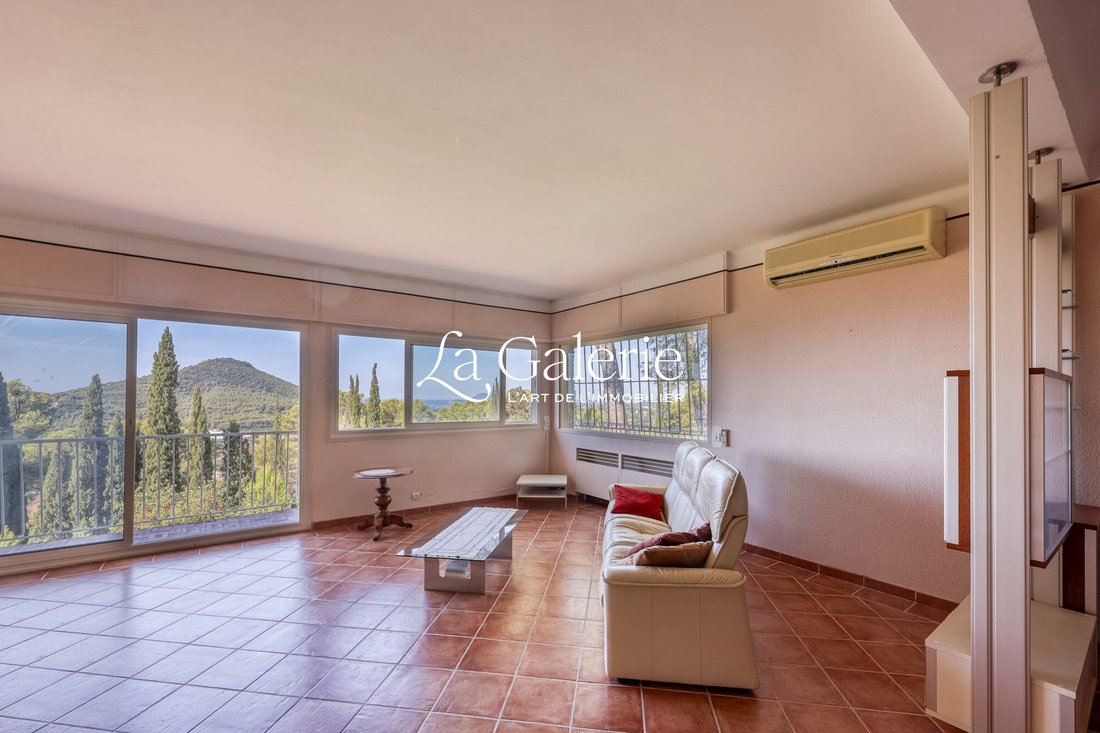 Villa in Centre Ville, Carqueiranne, France 5 - 18802065