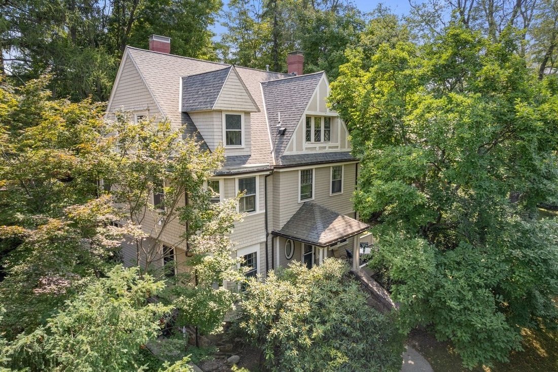 House in Brookline, Massachusetts, United States 2 - 18636784