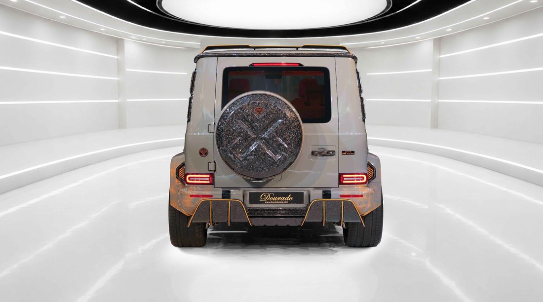 Suv in Dubai, United Arab Emirates 5 - 18797688