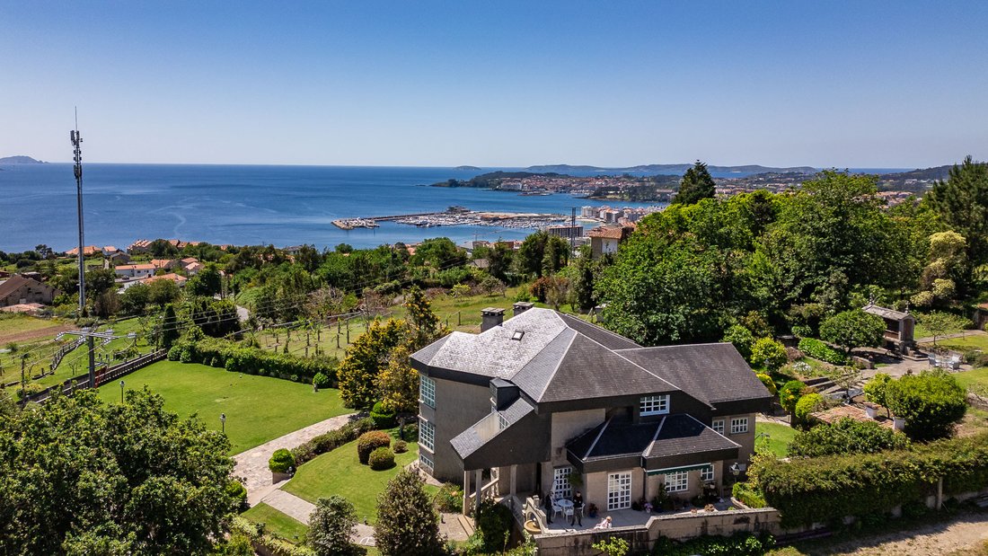 Villa in Padrinan, Sanxenxo, Spanien 1 - 18804870