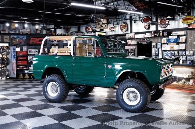 Ford Bronco in Calverton, NY, United States 1 - 18795104