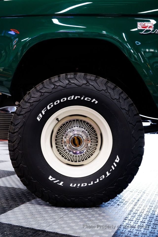 Ford Bronco in Calverton, NY, United States 5 - 18795104