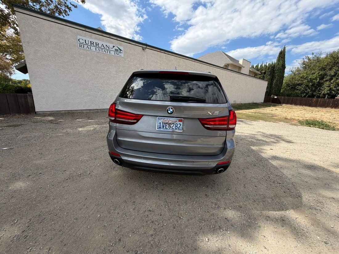 Suv in Tracy, CA, United States 5 - 18803092