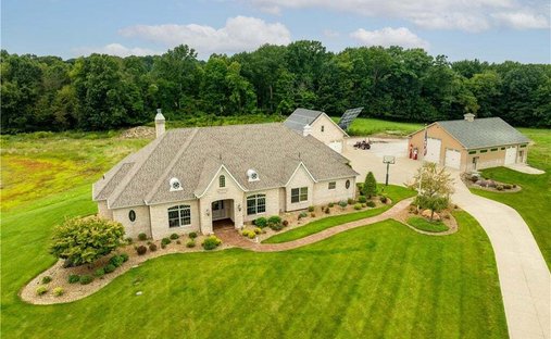 House in Canal Fulton, Ohio, United States 1