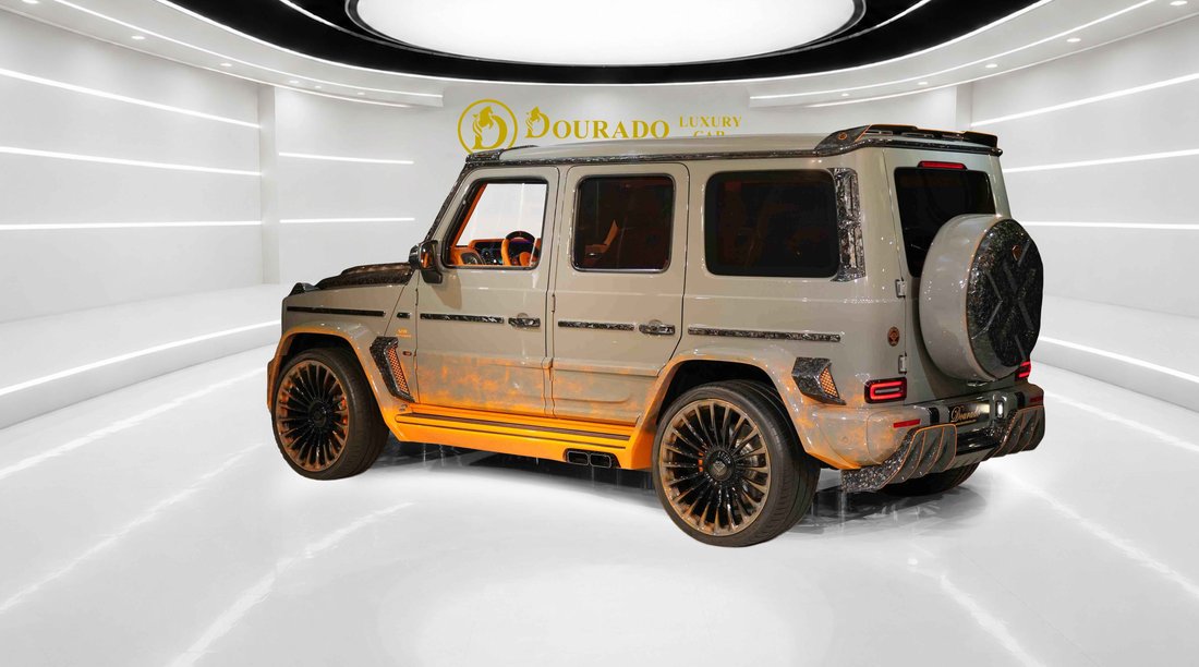 Suv in Dubai, United Arab Emirates 4 - 18797688