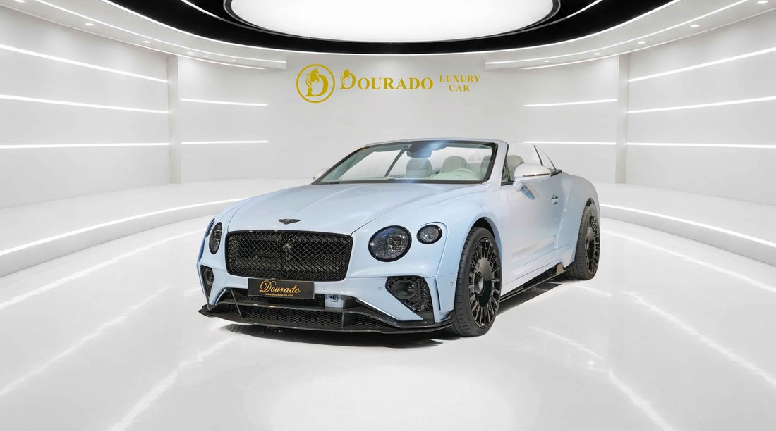 Cabriolet in Dubai, United Arab Emirates 3 - 18804854