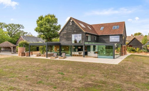 House in Watton at Stone, England 1