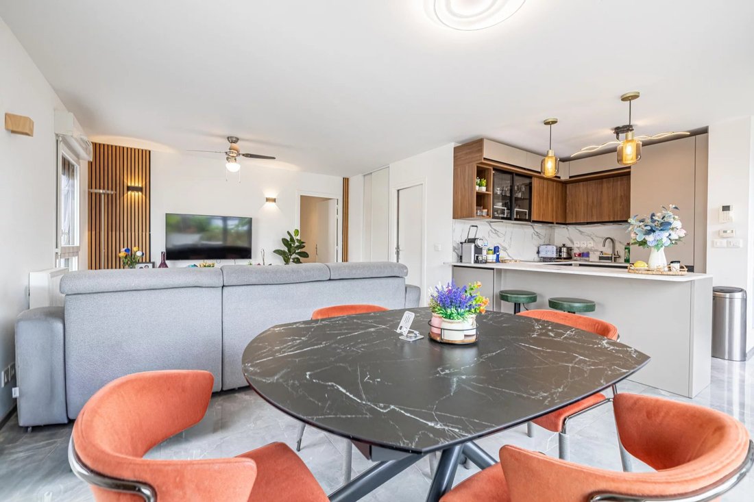 Appartement à Nice, Provence-Alpes-Côte d'Azur, France 3 - 18805301