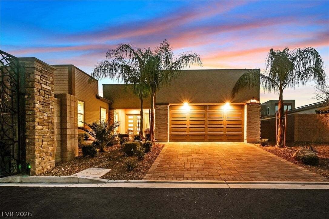 House in Las Vegas, Nevada, United States 1 - 18805038