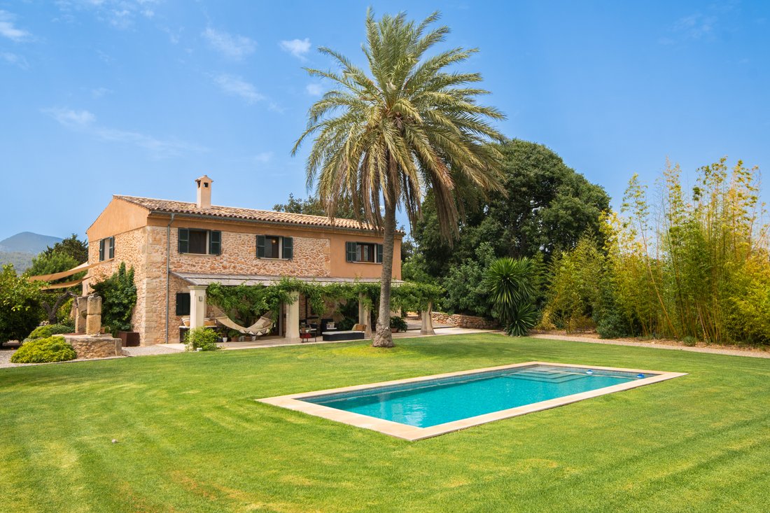 Villa in Binissalem, Balearic Islands, Spain 1 - 18805657