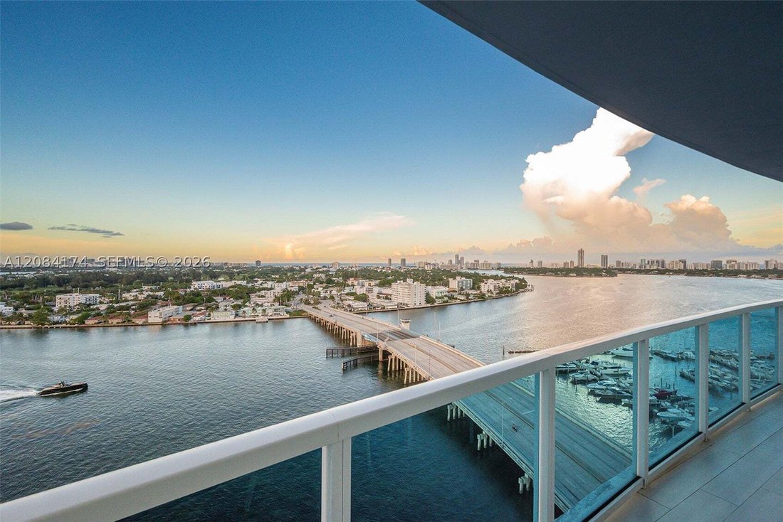 Condo in Miami Beach, Florida, United States 2 - 18805659