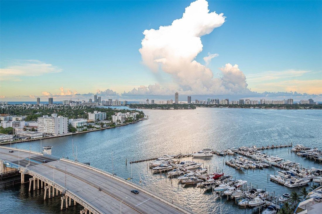 Condo in Miami Beach, Florida, United States 1 - 18805659