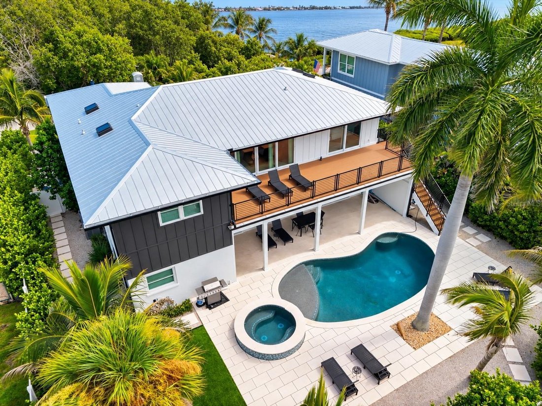 Casa en Holmes Beach, Florida, Estados Unidos 1 - 18805648