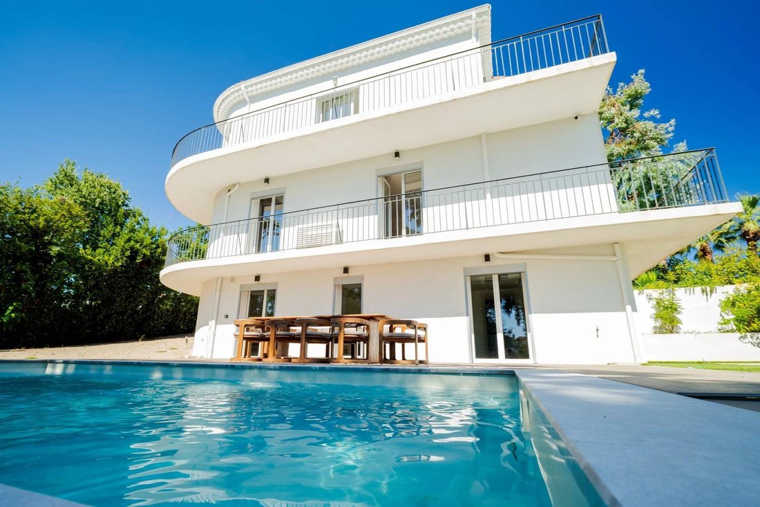 Villa in Les Cougoulins-Rastines, Antibes, Frankreich 3 - 18787721