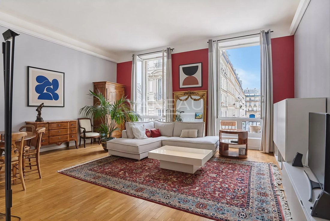Apartment in Clichy-Trinité, Paris 9e Arrondissement, Paris 2 - 18805513