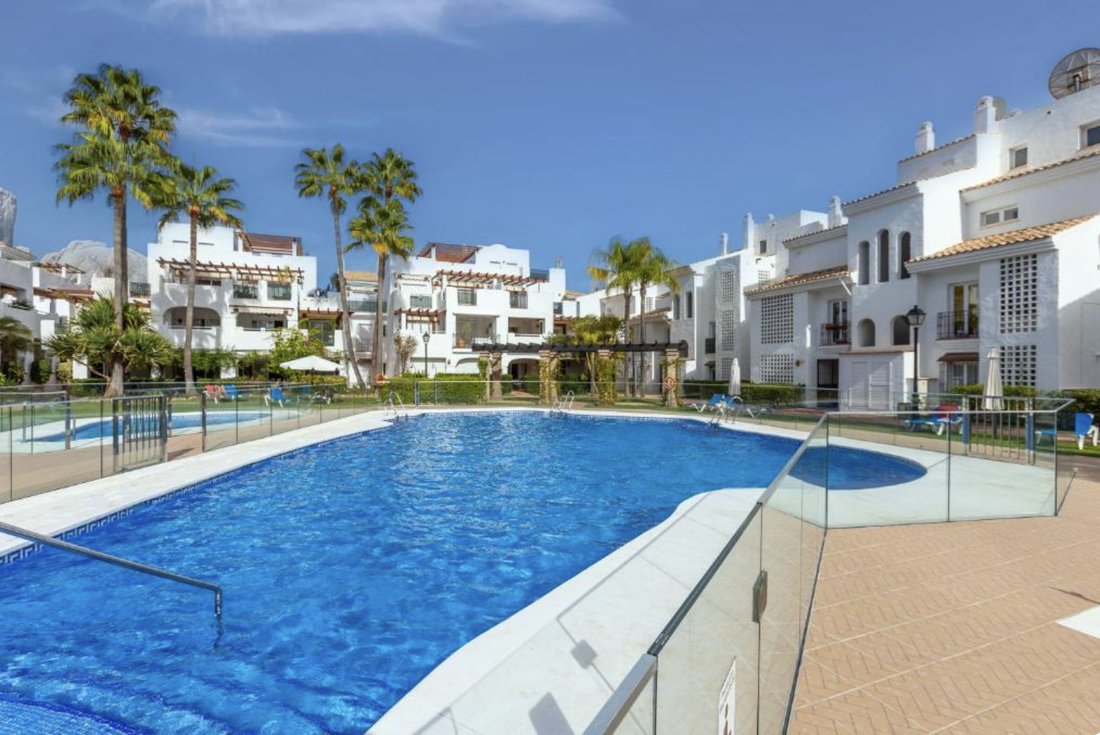 Penthouse en San Pedro Alcántara, Andalucía, España 1 - 18805658