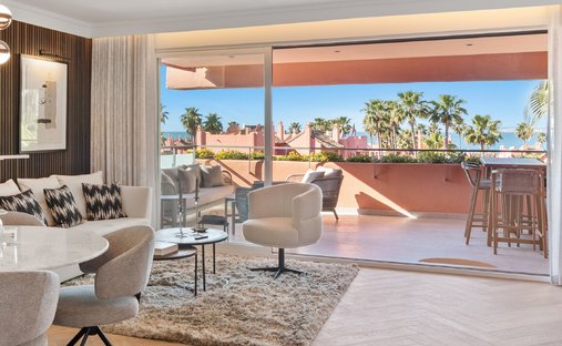 Penthouse in Estepona, Andalusia, Spain 1
