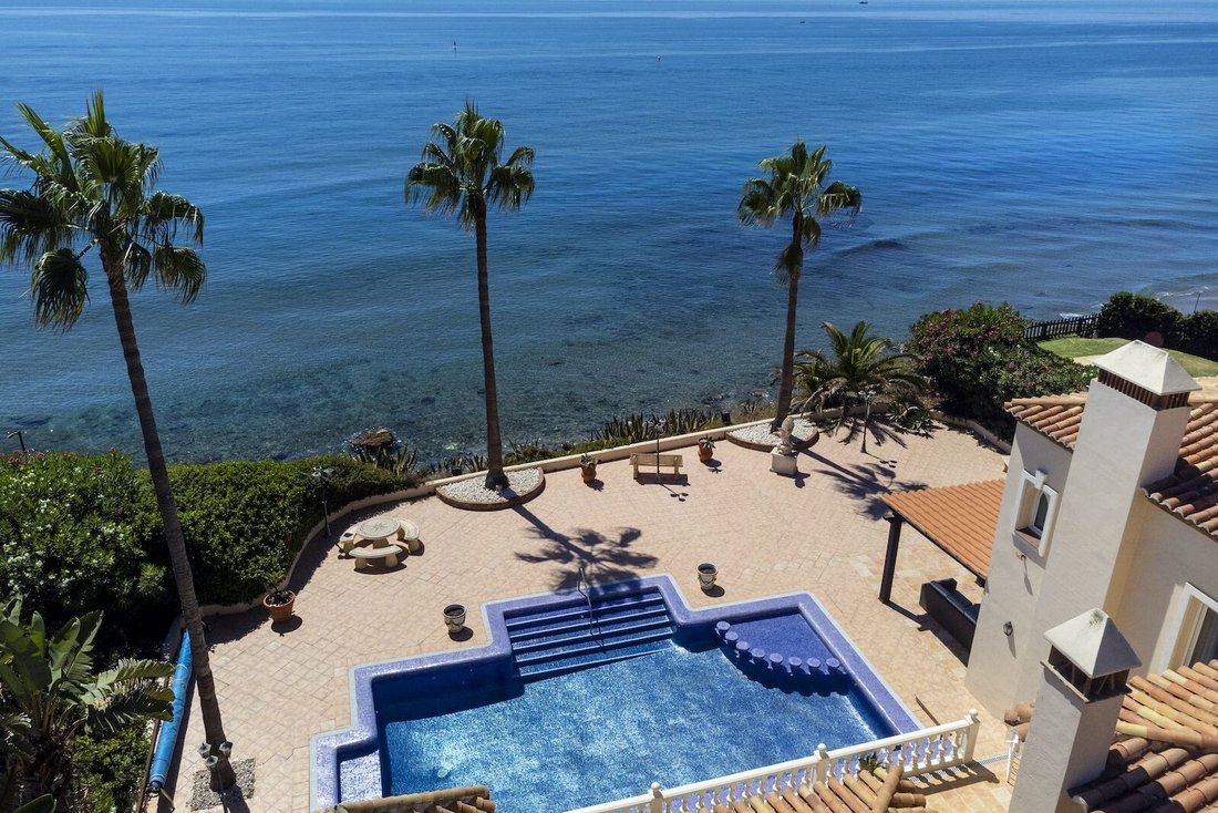 Villa en Elviria-Cabopino, Marbella, España 1 - 18805642