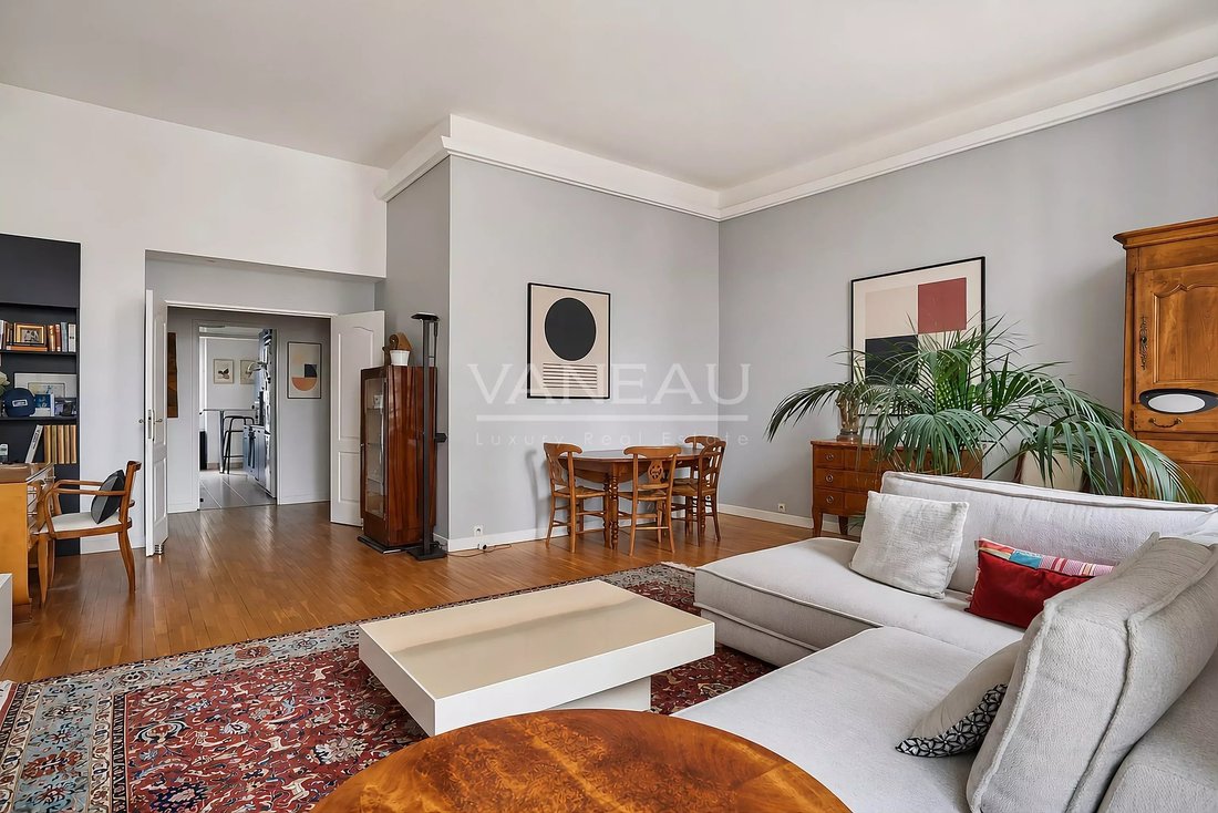 Apartment in Clichy-Trinité, Paris 9e Arrondissement, Paris 3 - 18805513
