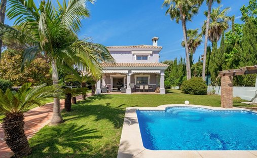 Villa in Estepona, Andalusia, Spain 1