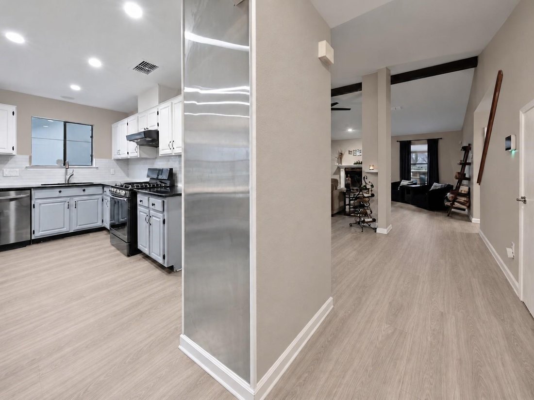 House in Austin, Texas, United States 5 - 18805634