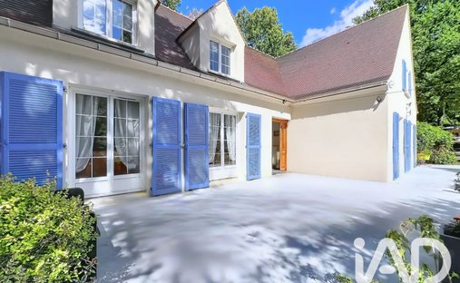 House in Gouvernes, Ile-de-France, France 1