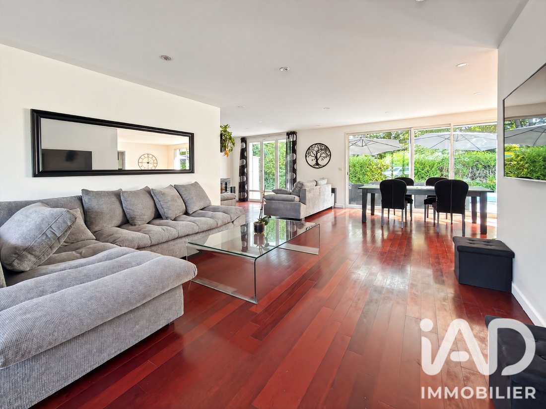 House in Santeny, Ile-de-France, France 3 - 18806803