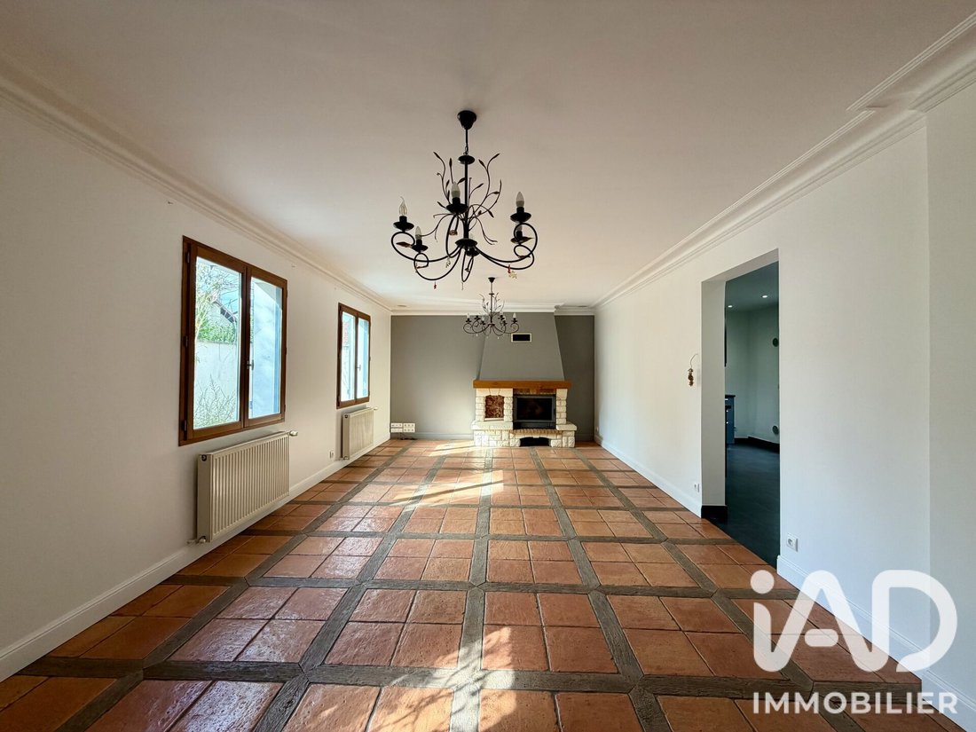 House in Champigny-sur-Marne, Ile-de-France, France 2 - 18806837