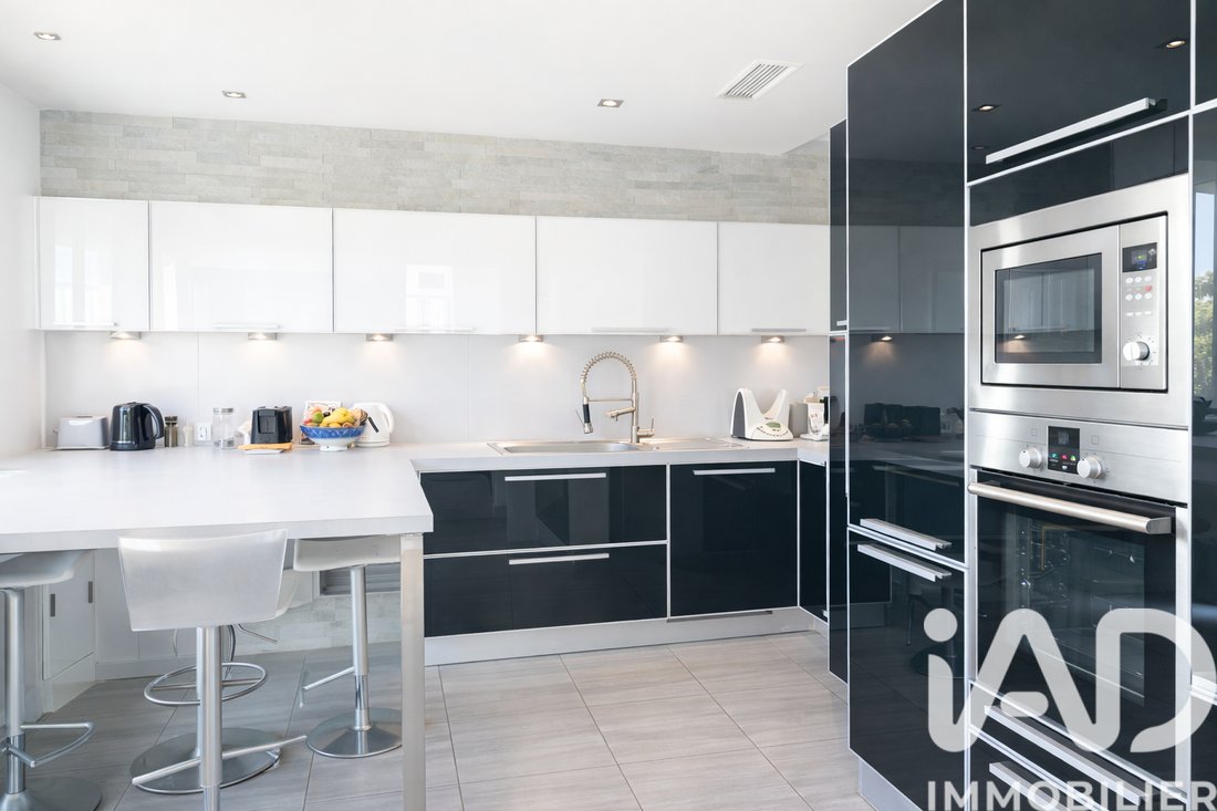 House in Fontmerle, Antibes, France 2 - 17545768