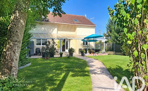 House in Cernay, Ermont, France 1