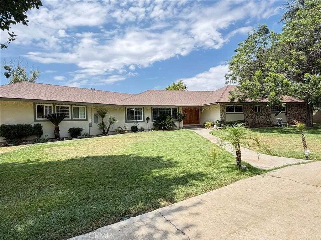Casa a Cherry Valley, California, Stati Uniti 1 - 18562506