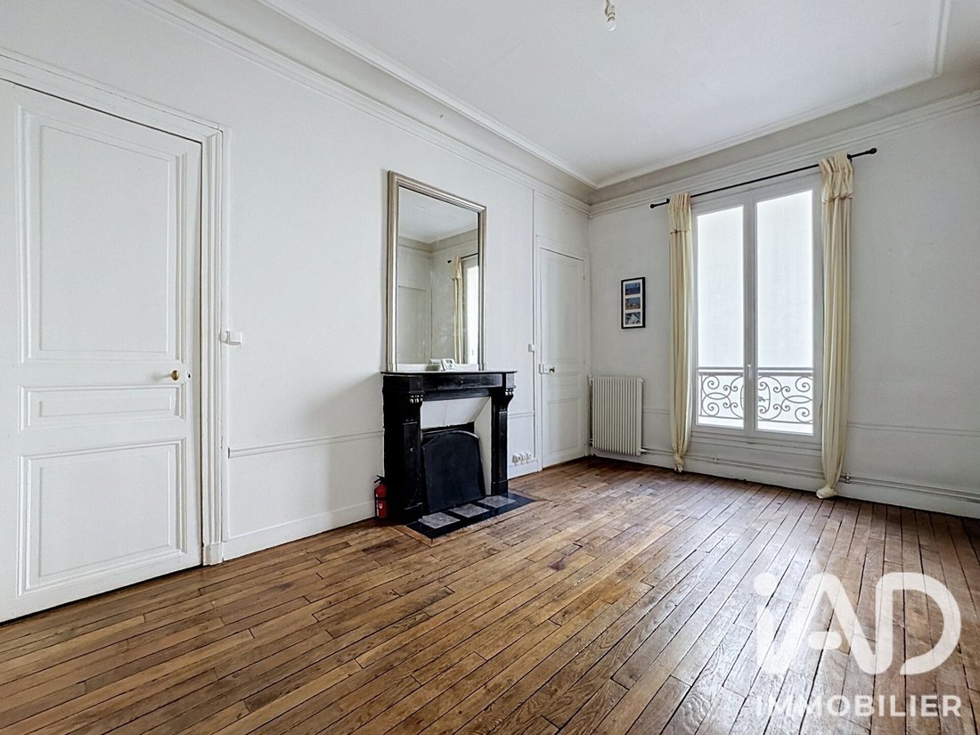 Appartamento a Montmartre, Paris 18e Arrondissement, Parigi 4 - 18806811