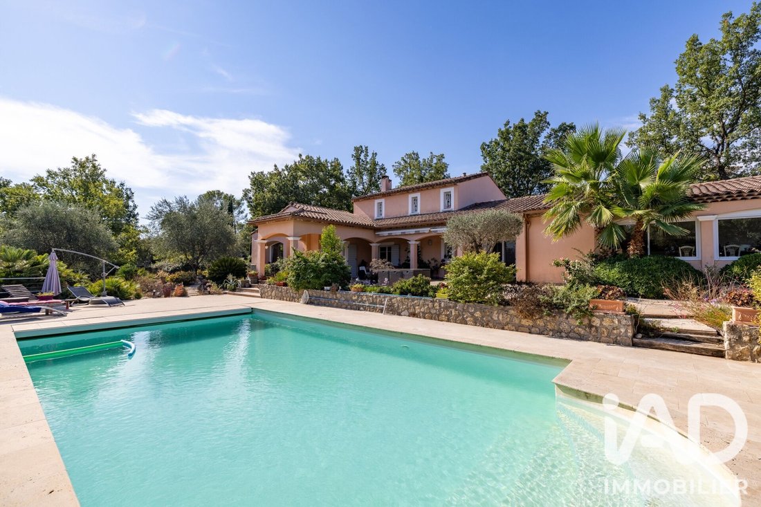 House in Saint-Paul-en-Forêt, Provence-Alpes-Côte d'Azur, France 4 - 18806824