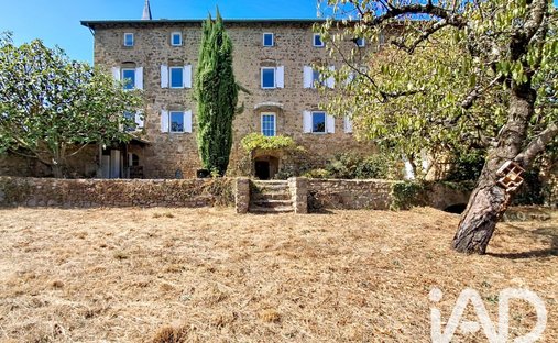 House in Lupe, Auvergne-Rhône-Alpes, France 1