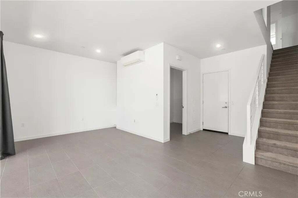 Condo in Costa Mesa, California, United States 4 - 18805951