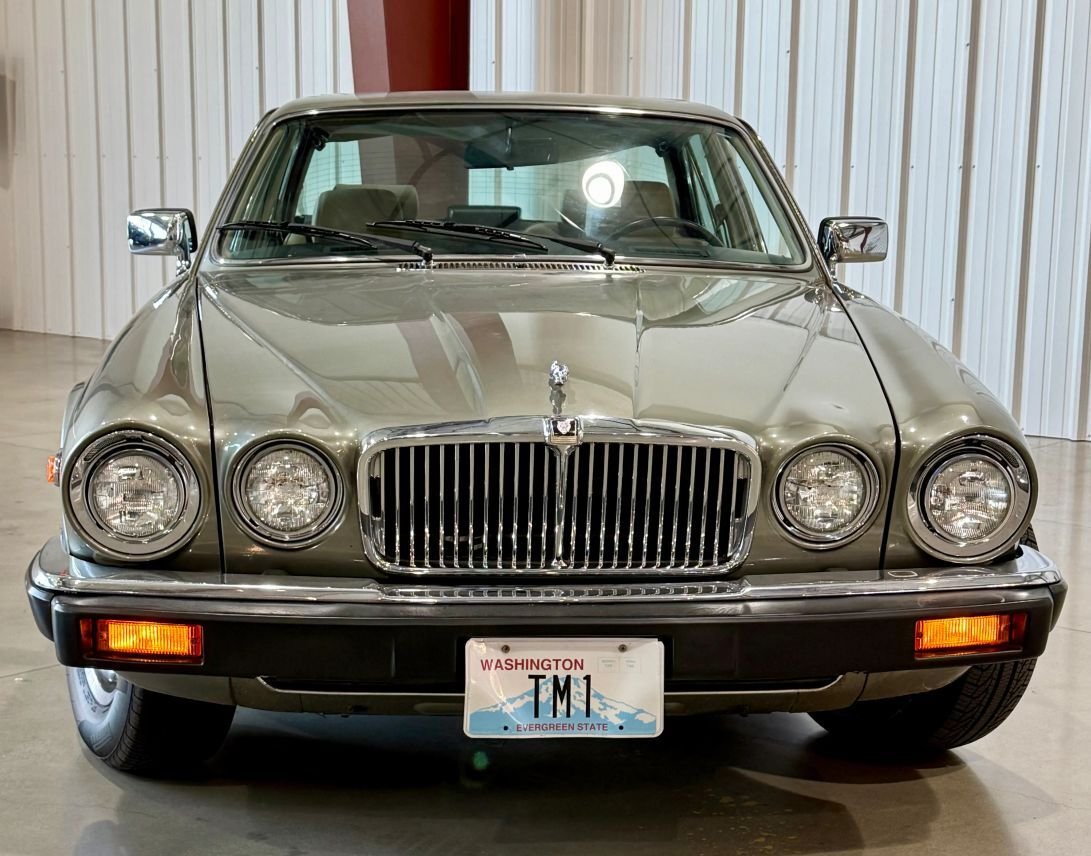 Sedan in Enumclaw, WA, United States 3 - 18805802