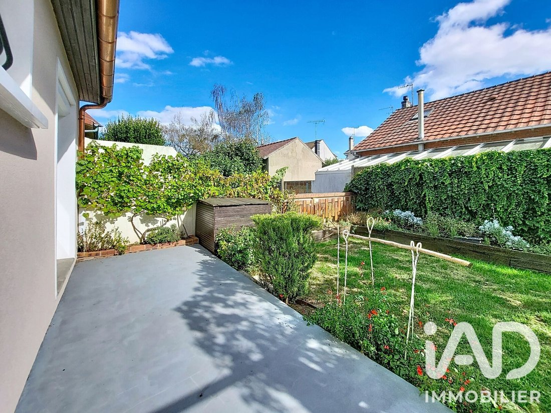 House in Le Clos, Velizy-Villacoublay, France 2 - 18806840