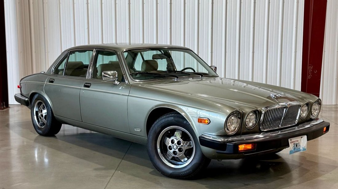 Sedan in Enumclaw, WA, United States 2 - 18805802