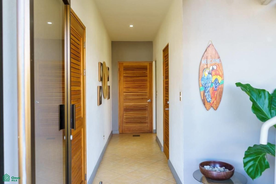 Casa in Playa Herradura, Provincia di Puntarenas, Costa Rica 4 - 17232047
