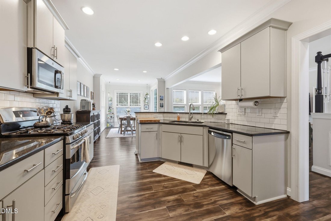 Haus in Cary, North Carolina, Vereinigte Staaten 2 - 18805808