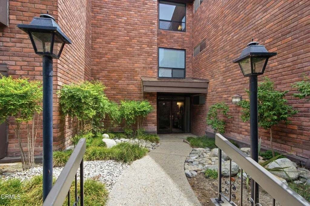 Condo in Altadena, California, United States 4 - 18805941