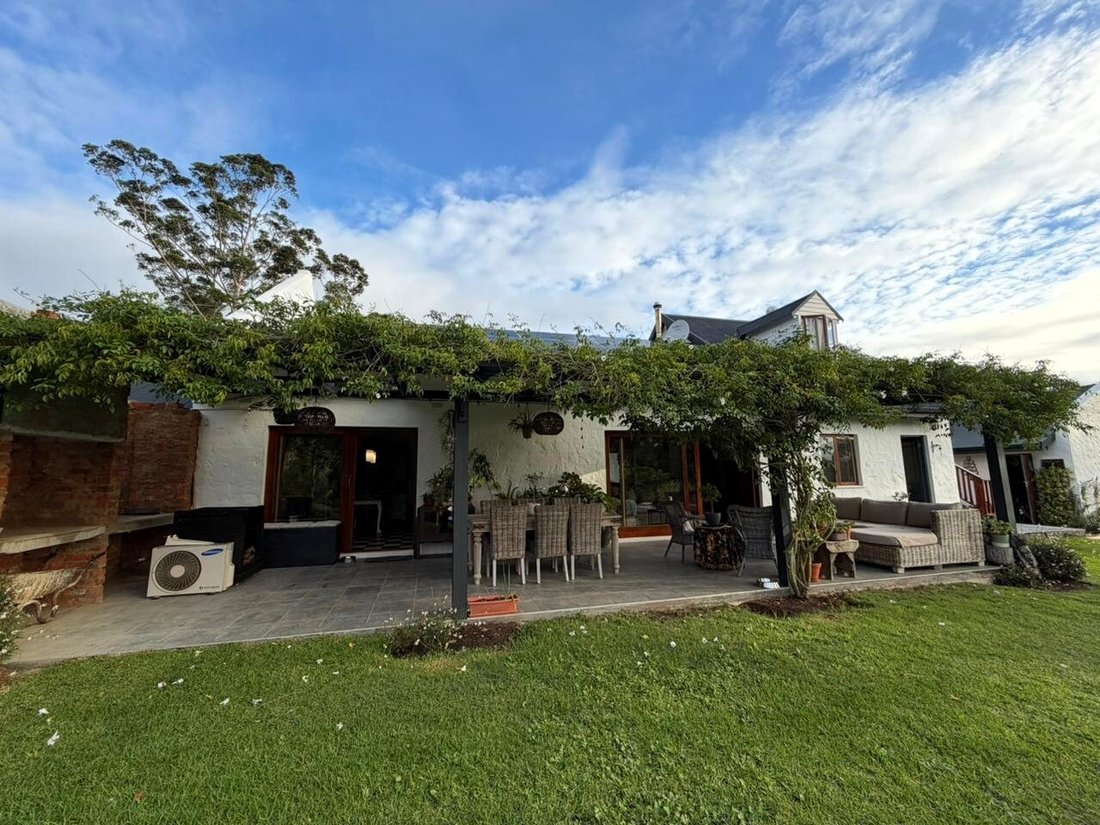 Farm Ranch in Rheenendal, Western Cape, South Africa 2 - 18806160