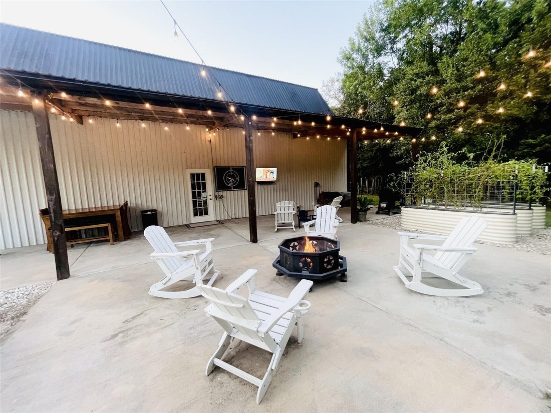 House in Angleton, Texas, United States 3 - 18569176