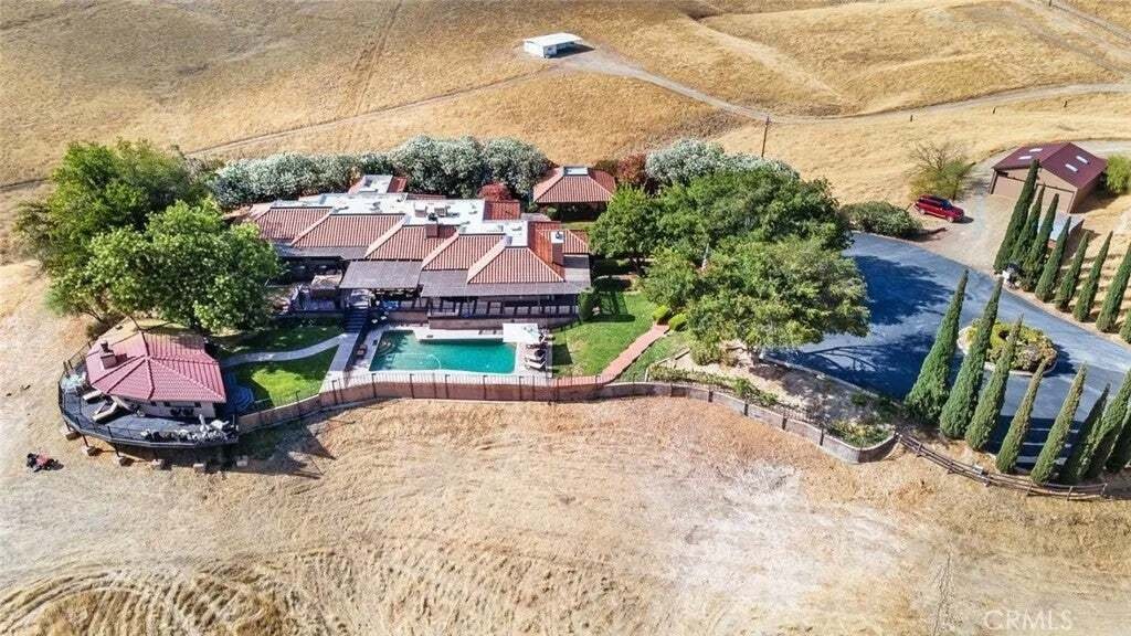 House in Coalinga, California, United States 1 - 18316100