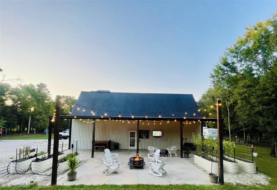 House in Angleton, Texas, United States 2 - 18569176