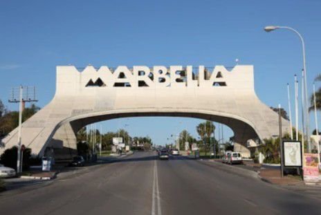 Chalet in Marbella, Andalusia, Spain 1 - 18806180